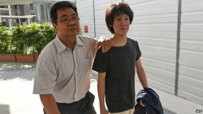 В Сингапуре судят 16-летнего парня за критику «отца нации» Ли Куан Ю