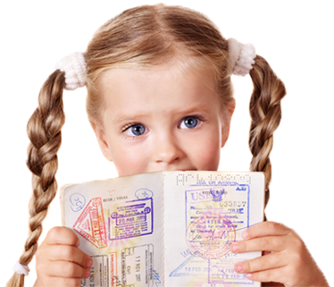 У міграційній службі пояснили ситуацію з закордонними паспортами для дітей