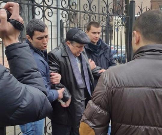 Мэр Люботина задержан за взятку — Аваков