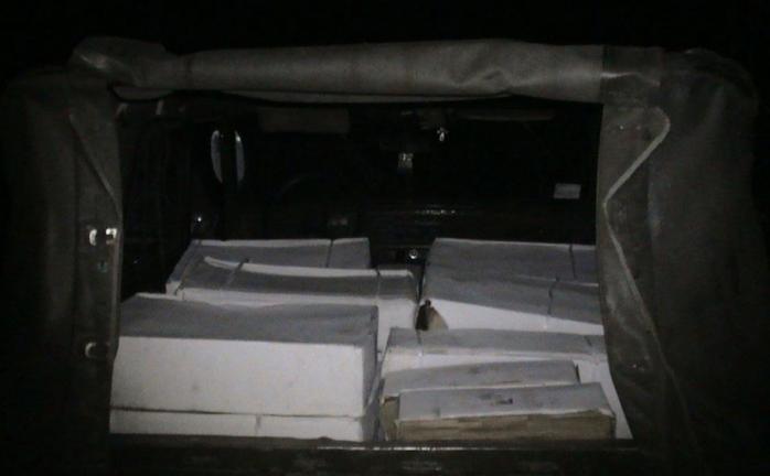 Українські прикордонники знайшли вантажівку з тонною сала за допомогою тепловізора (ФОТО)