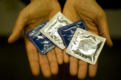 ВОЗ выдала строгое предупреждение о безопасном сексе переболевшим вирусом Эбола