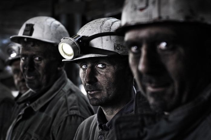 Яценюк доручив виділити шахтарям 400 млн грн до кінця тижня