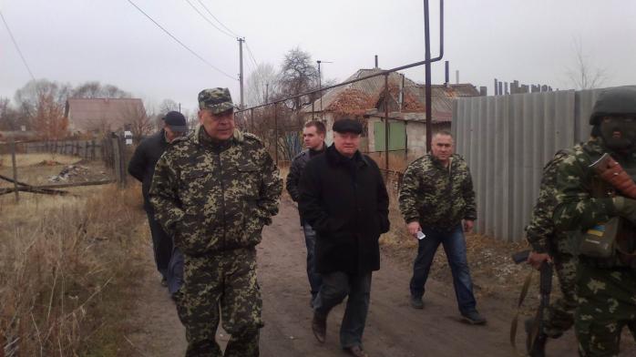 Терористи вдарили по житлових будинках під Станицею Луганською — Москаль