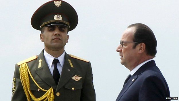Президент Франции Франсуа Олланд приехал на церемонию в Ереван.