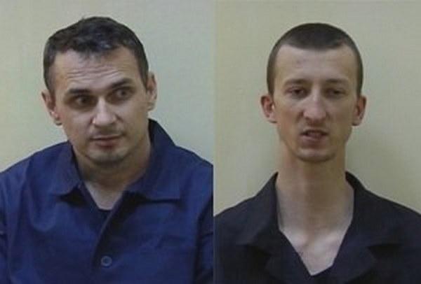 Российский суд оставил под арестом украинцев Сенцова и Кольченко