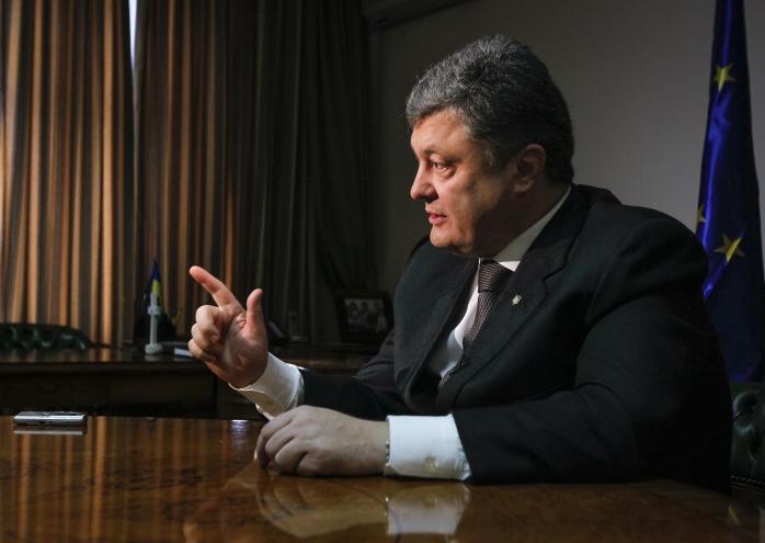 Порошенко дал напутствие украинским представителям контактной группы в Минске