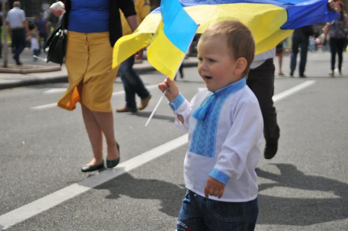 Сегодня украинцы массово выйдут на улицы в вышиванках (ВИДЕО)