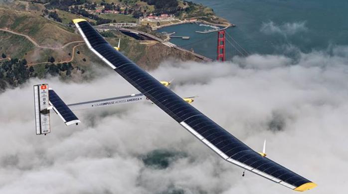 Самолет на солнечных батареях начал перелет через Тихий океан