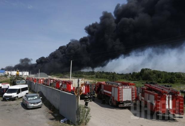 На нефтебазе под Киевом прогремел взрыв — СМИ