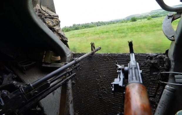 У Станиці Луганській при обстрілі загинув боєць АТО, ще одного поранено