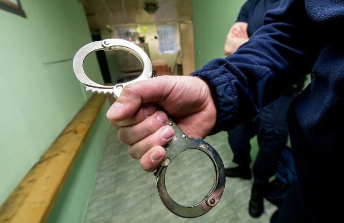 Суд арестовал подозреваемого в вооружении «титушек» во время Майдана