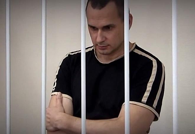 Московский суд оставил Сенцова за решеткой до 11 июля