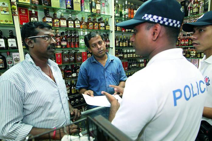 В Індії 27 людей загинуло від отруєння алкоголем