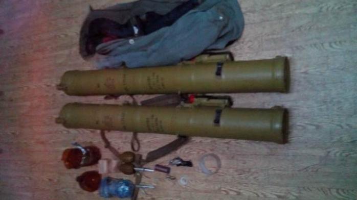 В Запорожской, Херсонской и Донецкой областях нашли тайники с оружием (ФОТО)