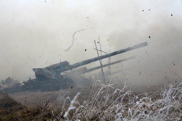 На Донбасі за тиждень зафіксовано 540 обстрілів — штаб АТО