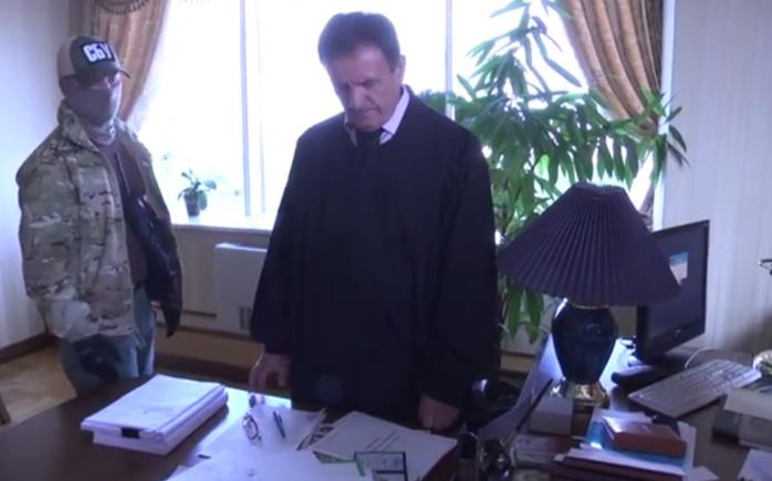 Рада решила арестовать главу Апелляционного суда Киева Чернушенко