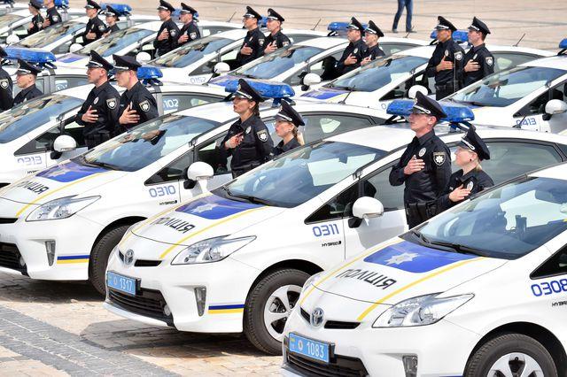 За выходные в Киеве были повреждены три патрульных автомобиля