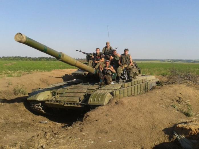 В Минске договорились об отводе на Донбассе танков и орудий калибром до 100 мм