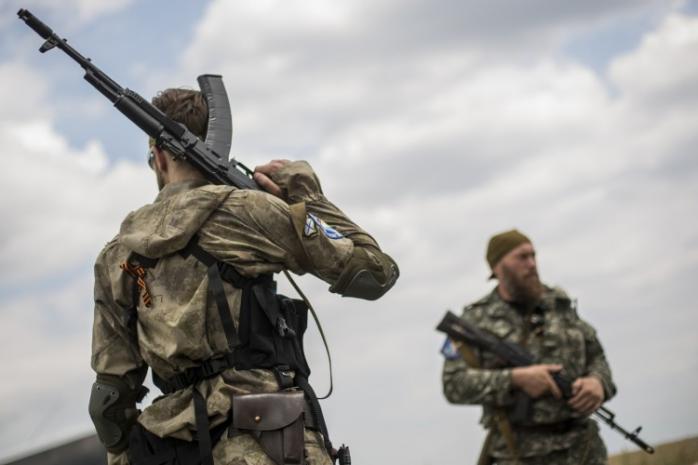 На Луганщині у перестрілці з бойовиками четверо військовослужбовців отримали поранення