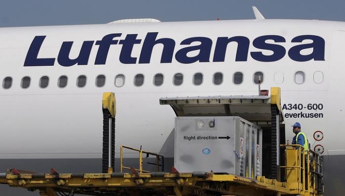 Lufthansa скасувала частину рейсів до Росії