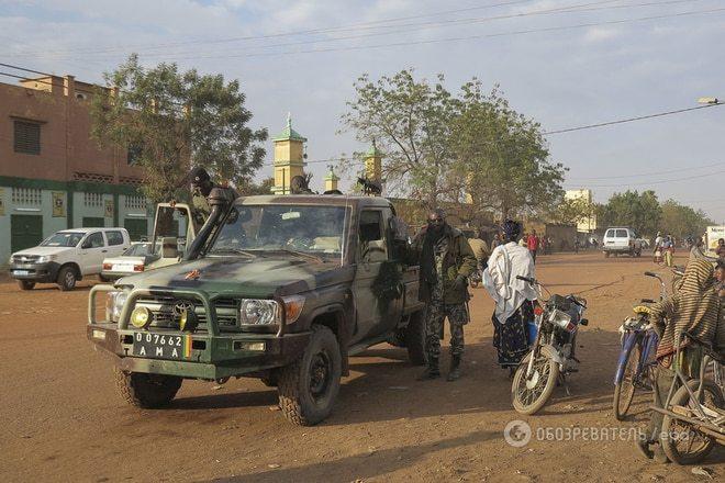 В результате нападения террористов в Мали погибли двое украинцев