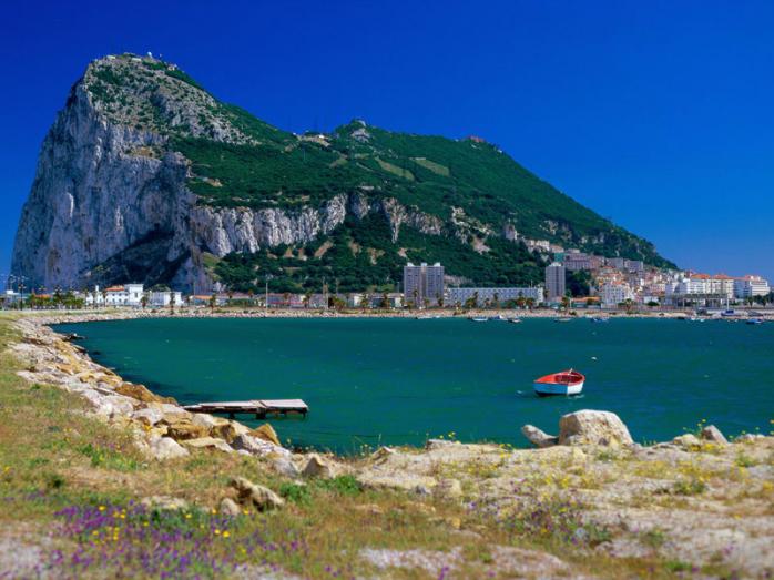 Британия и Испания снова не могут поделить Гибралтар