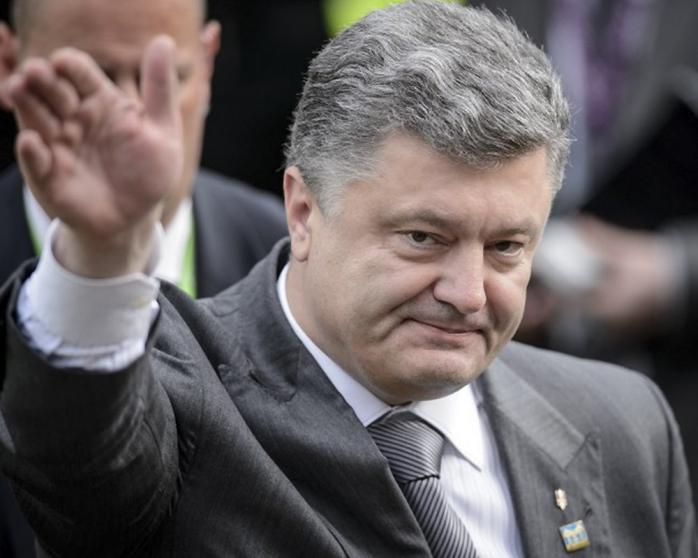 Порошенко уволил сразу двух глав райадминистраций в Луганской области