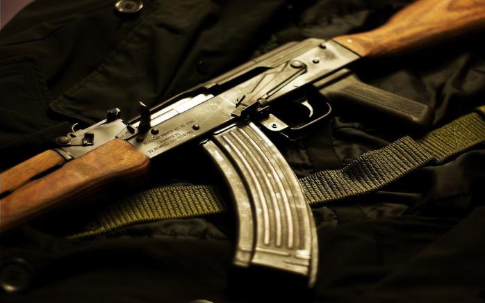 Украинский пограничник пытался себя убить 11-ю выстрелами