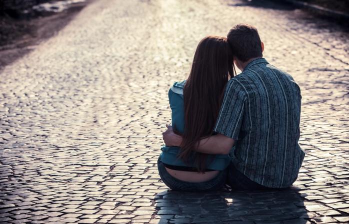 Хорошие романтические отношения у подростков позитивно сказываются на психике