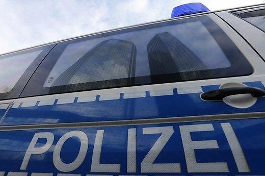 В Германии мигранты напали на полицейских, есть пострадавшие