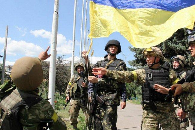 Бойовики істотно зменшили обстріли українських позицій — прес-центр АТО