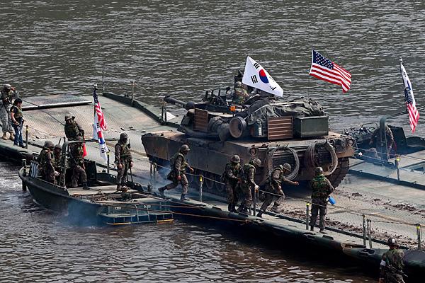 Американці відновили маневри на Корейському півострові