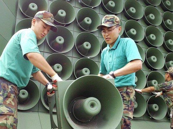 Южная Корея отключила громкоговорители на границе с КНДР