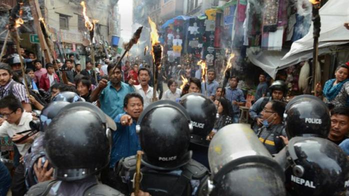 У Непалі при сутичках з поліцією загинуло п’ятеро протестувальників — ЗМІ
