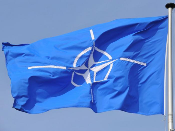 НАТО откроет несколько фондов на 5,4 млн евро для помощи украинской армии