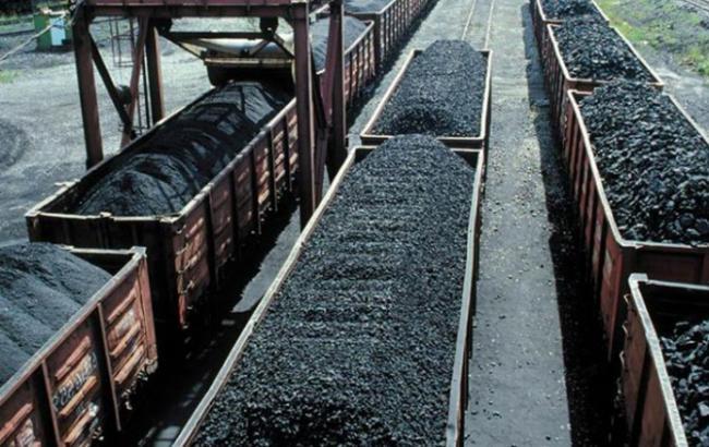 Поставки угля в Украину из оккупированных районов Донбасса возобновились