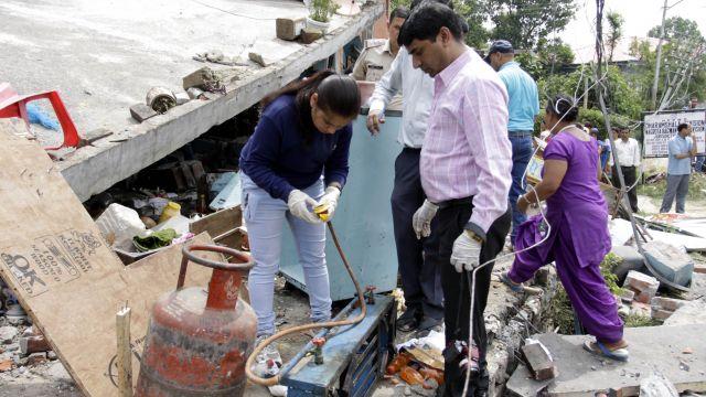 Взрыв в индийском ресторане унес более 30 жизней