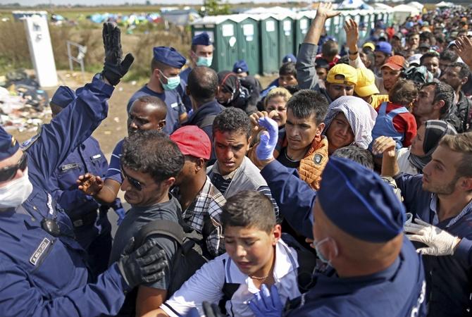 За прошедшие сутки Венгрия задержала 700 мигрантов