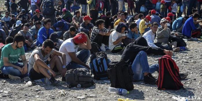 Еврокомиссия грозится наказать 19 стран ЕС за отказ от беженцев