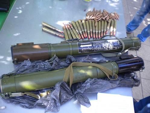 В Славянске задержали двух членов ДНР с гранатометами (ФОТО)