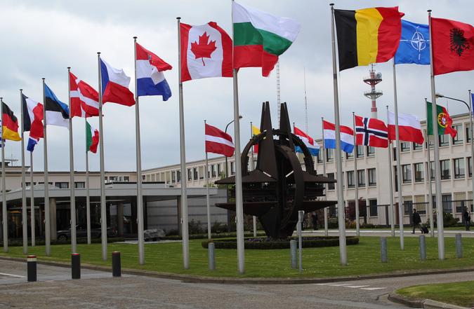 Генерал назвав три слабких місця НАТО в Європі