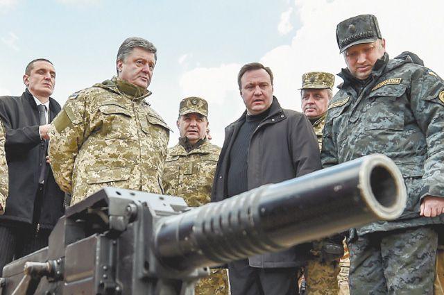 Порошенко рассказал, сколько стоит день войны в Украине