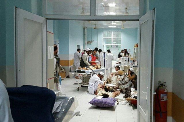 Жертв авиаудара по больнице в Афганистане уже 19, среди них трое детей