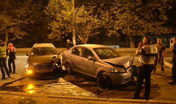 В Николаеве пьяный военный устроил ДТП: четверо пострадавших