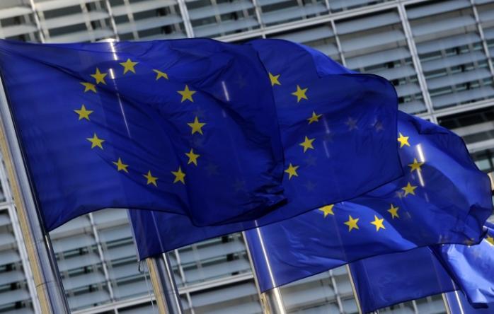 ЕС продлил санкции в отношении украинских экс-чиновников