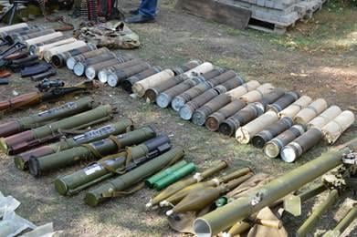 У Луганській області СБУ виявила арсенал зброї (ФОТО)