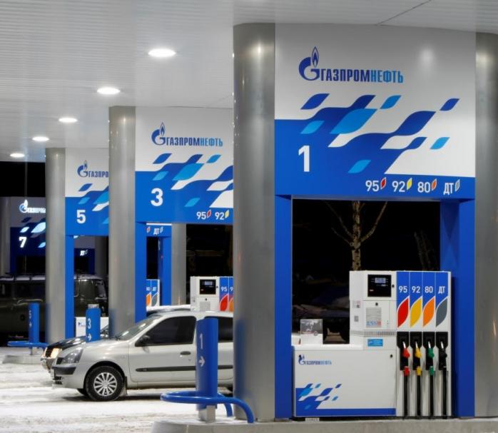 У Таджикистані вибухнула нафтобаза компанії «Газпром нефть», є жертви