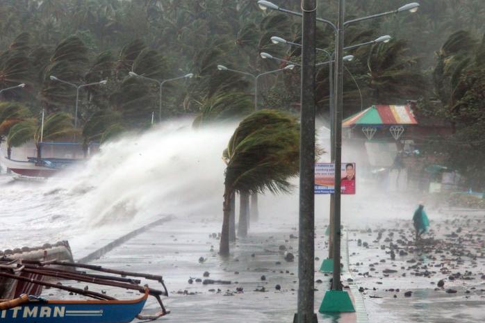 Тайфун на Філіппінах забрав життя 47 осіб