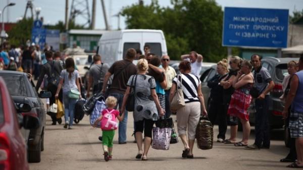 З окупованих територій Донбасу і Криму переселилися понад 973 тис. людей