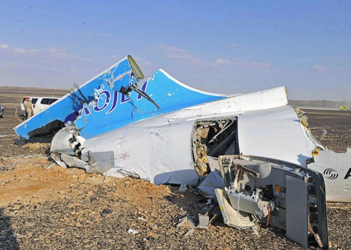 Перевіряються всі версії катастрофи пасажирського літака в Єгипті — СК Росії